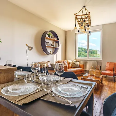 La Maison Du Douanier *