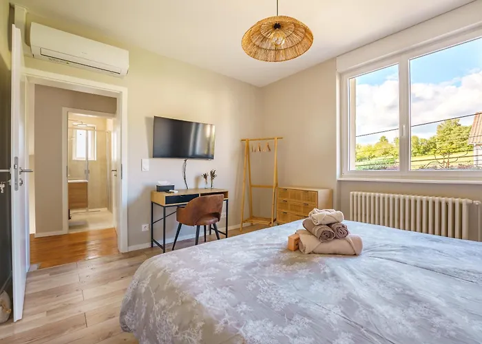 La Maison Du Douanier * Apach